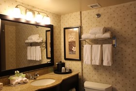 Holiday Inn Express & Suites Mobile West - I-10