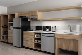 Hyatt Studios Mobile/Tillmans Corner