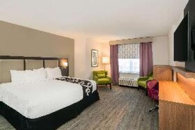 La Quinta Inn & Suites by Wyndham Mobile