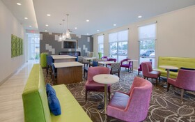 La Quinta Inn & Suites by Wyndham Mobile