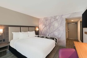 La Quinta Inn & Suites by Wyndham Mobile