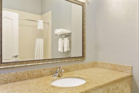 Stay Express Inn & Suites - Mobile AL