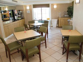 Travelodge by Wyndham Mobile