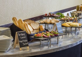 Renaissance Mobile Riverview Plaza Hotel