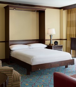 Renaissance Mobile Riverview Plaza Hotel