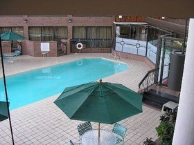 Super 8 By Wyndham Mobile I-65