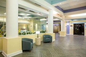 Super 8 By Wyndham Mobile I-65