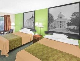 Super 8 by Wyndham Mobile