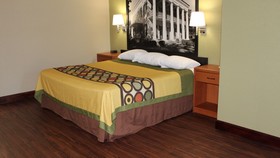 Super 8 by Wyndham Mobile/Tillmans Corner