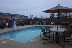 Quality Inn & Suites