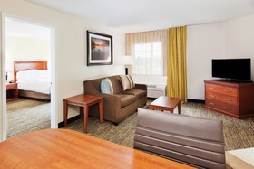 Candlewood Suites Eastchase Park