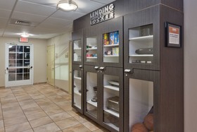 Candlewood Suites Eastchase Park