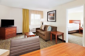 Candlewood Suites Eastchase Park