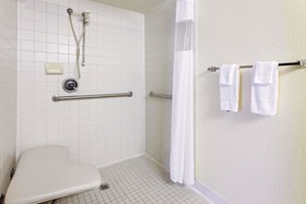 Days Inn by Wyndham Montgomery Near AUM