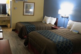 Days Inn by Wyndham Montgomery Near AUM