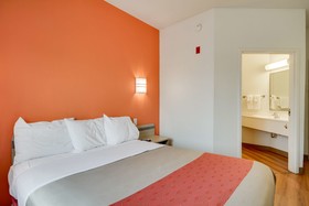 Motel 6 Montgomery Airport