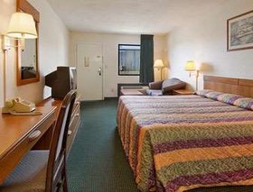 Budgetel Inn & Suites