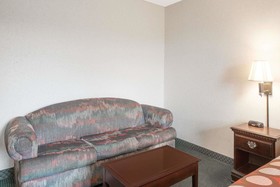 Budgetel Inn & Suites