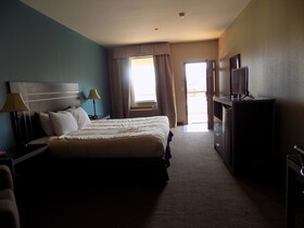 Moulton Inn & Suites