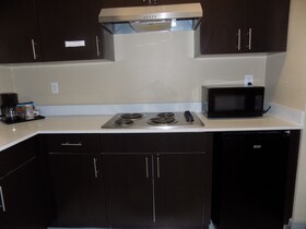 Moulton Inn & Suites