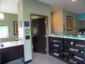 Moulton Inn & Suites