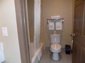 Moulton Inn & Suites