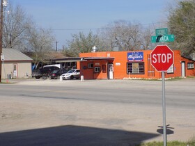 Moulton Inn & Suites