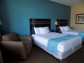 Moulton Inn & Suites