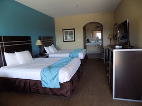 Moulton Inn & Suites