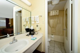 Red Roof Inn Muscle Shoals