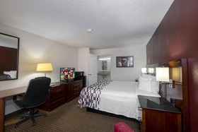 Red Roof Inn Muscle Shoals