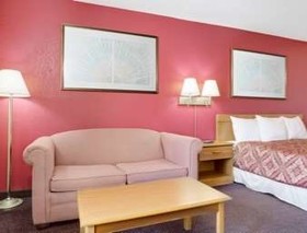 Days Inn by Wyndham Muscle Shoals Florence