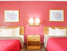 Days Inn by Wyndham Muscle Shoals Florence