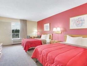 Days Inn by Wyndham Muscle Shoals Florence