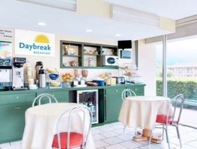 Days Inn by Wyndham Muscle Shoals Florence