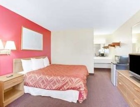 Days Inn by Wyndham Muscle Shoals Florence