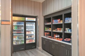 La Quinta Inn & Suites by Wyndham Opelika Auburn