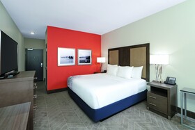 La Quinta Inn & Suites by Wyndham Opelika Auburn