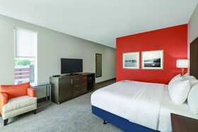 La Quinta Inn & Suites by Wyndham Opelika Auburn