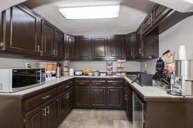 Red Roof PLUS & Suites Opelika