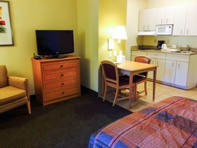 Studio 6 Opelika Auburn AL