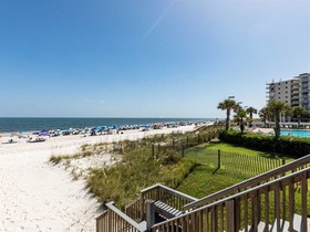 Cinco by Meyer Vacation Rentals