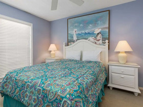 Cinco by Meyer Vacation Rentals