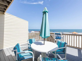 Cinco by Meyer Vacation Rentals