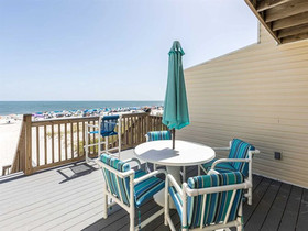 Cinco by Meyer Vacation Rentals