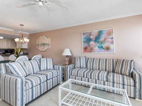 Cinco by Meyer Vacation Rentals