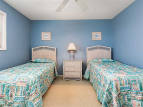 Cinco by Meyer Vacation Rentals