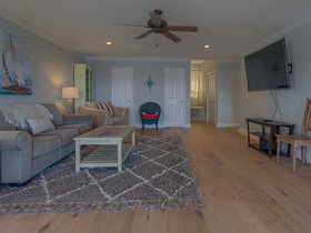 Dolphin Hideaway by Meyer Vacation Rentals