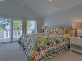 Dolphin Hideaway by Meyer Vacation Rentals