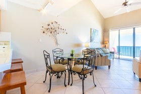 Lei Lani by Hosteeva